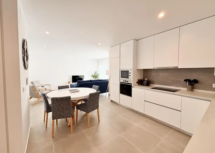 Sunset Waves - By Sch